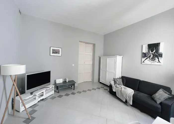 Διαμέρισμα Charm El Malta - Spacious 1br *