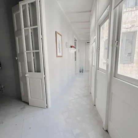 Charm El Malta - Spacious 1br Apartamento